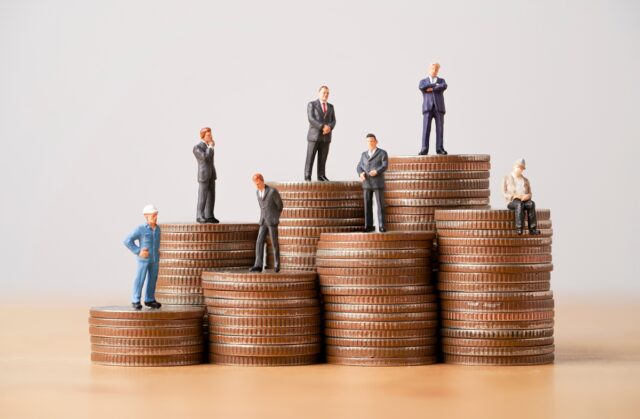 Frontline jobs see wage increases in Q1 2025, but labour shortages continue across key industries