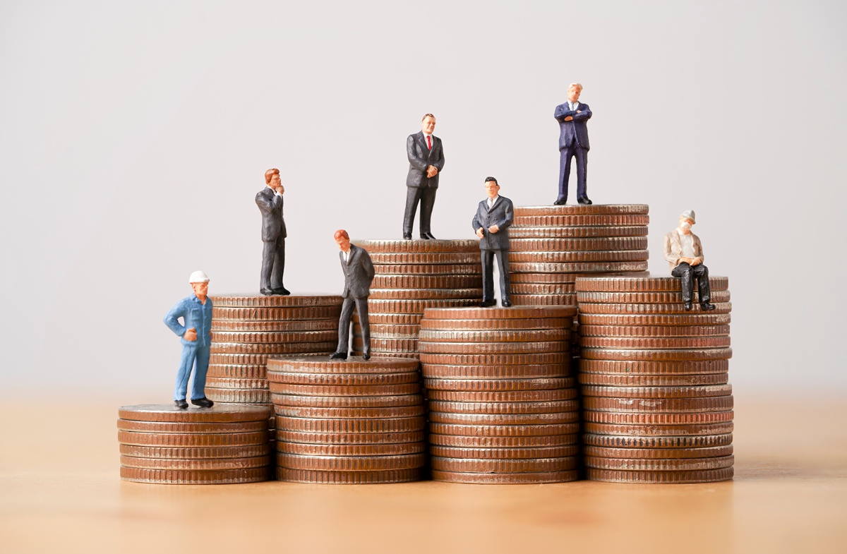 Frontline jobs see wage increases in Q1 2025, but labour shortages continue across key industries