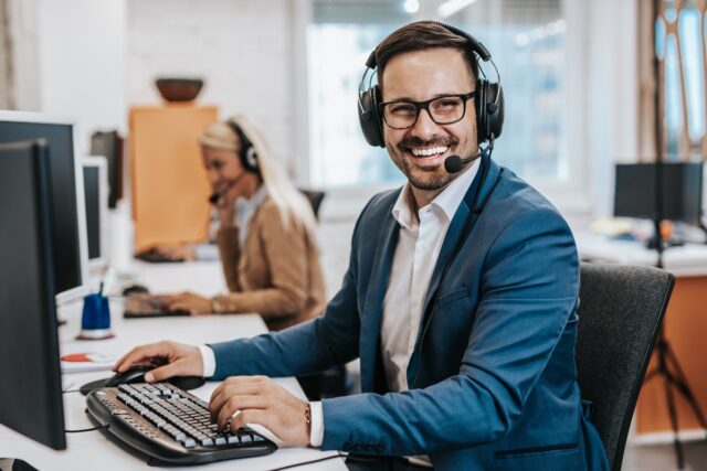 NICE and AWS transform customer service delivery  with AI and cloud