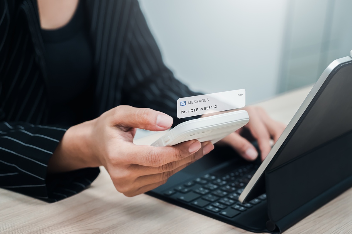 8x8 Targets Rising Digital Fraud with Fast-Deploy OTP Solution