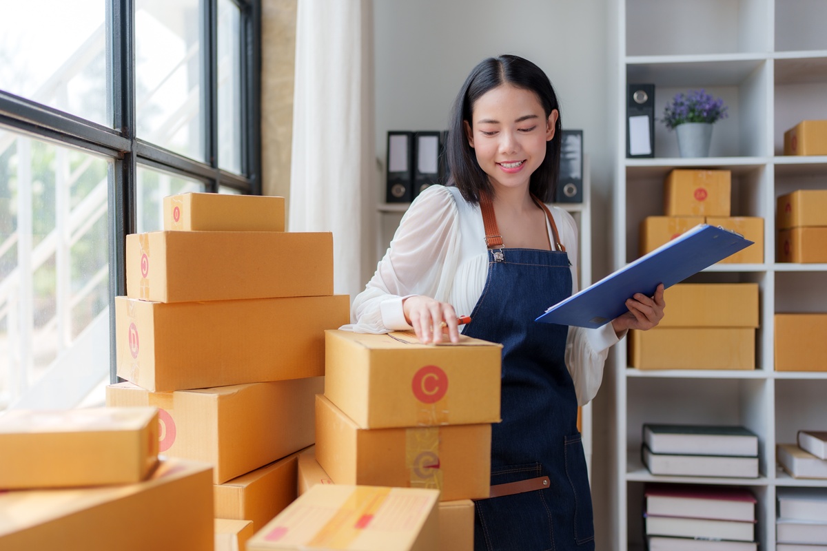 8x8 Launches Social Connect to Turn Online Comments into Instant Sales