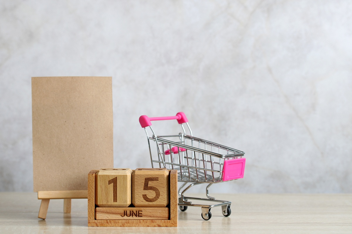 The New Holiday Shopping Calendar: Starts in Summer, Powered by AI