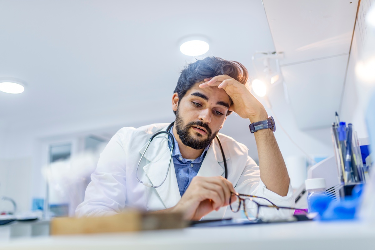UK Doctors Burning Out as Training Struggles and Workload Collide