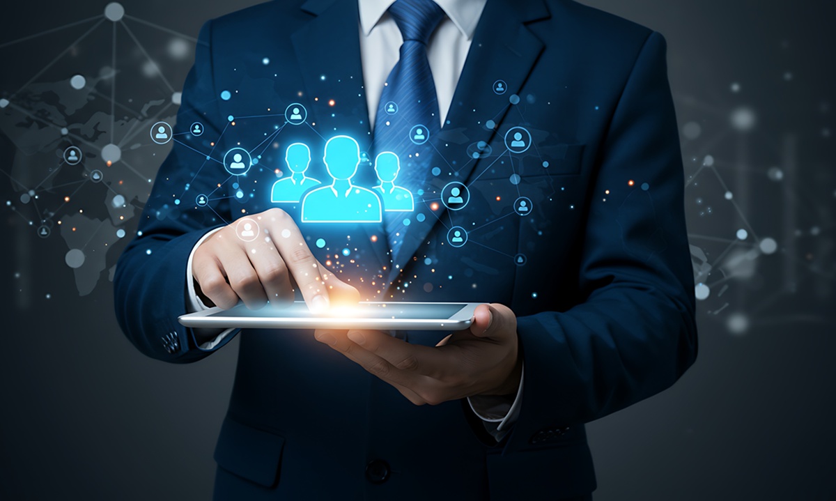 Employee Experience Analytics: From People Data to Business Impact