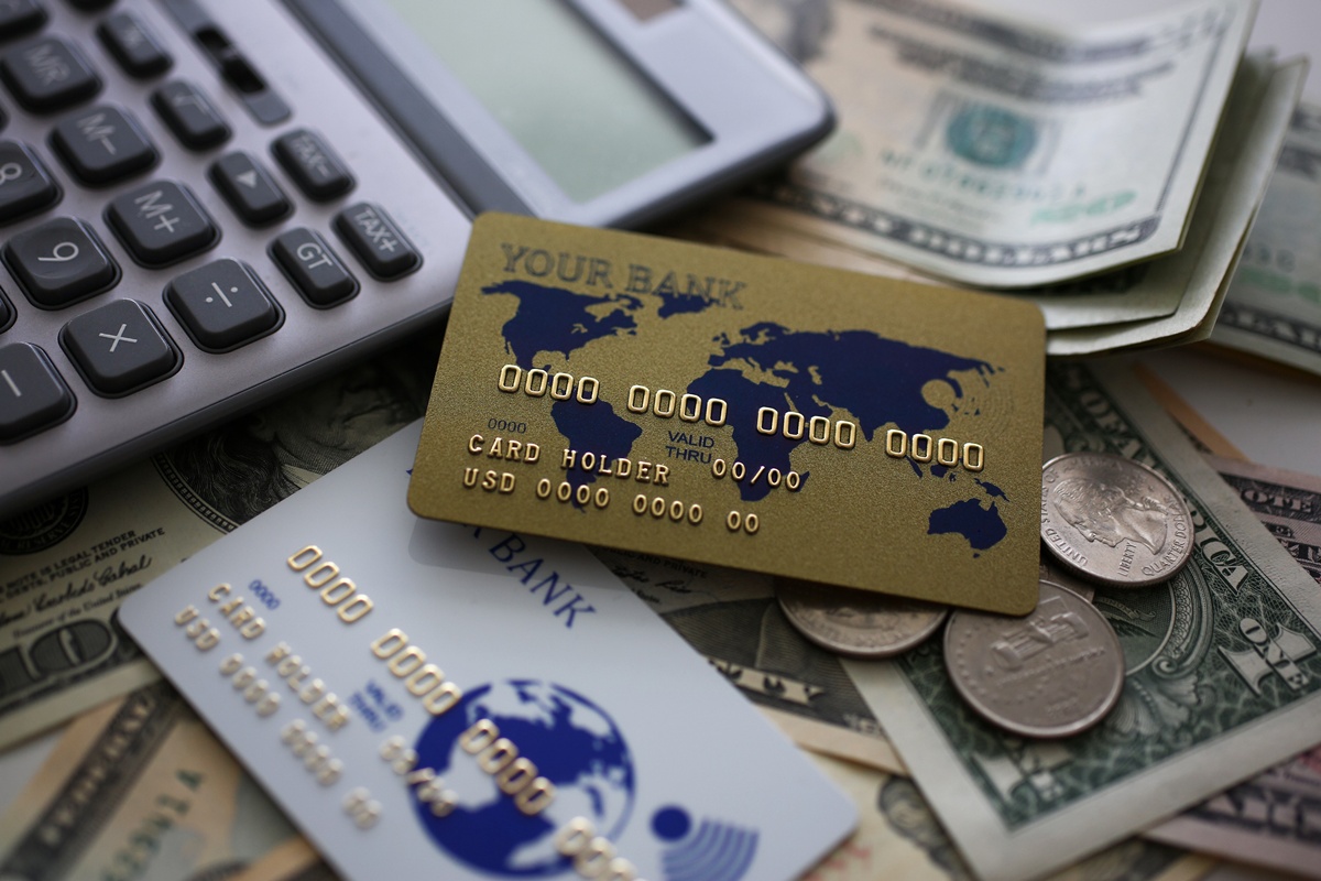 Retailers Find Growth in Letting Customers Pay Their Own Way
