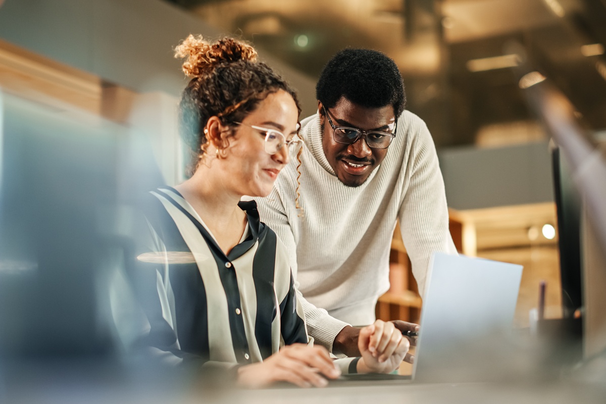 Support Beats Pay in Agent Happiness, New Report Finds