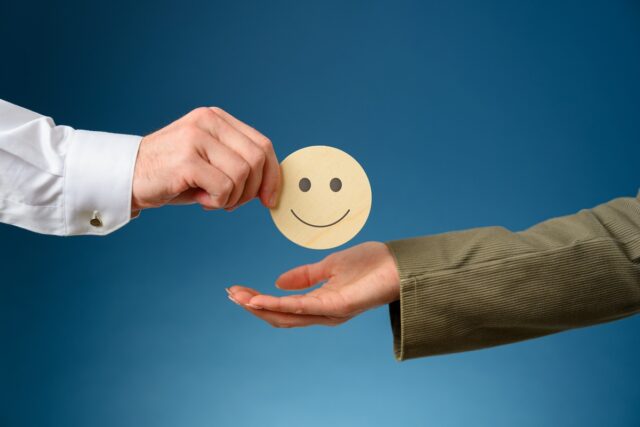 The Difference Between Customer Service and Customer Experience That’s Quietly Costing You Customers