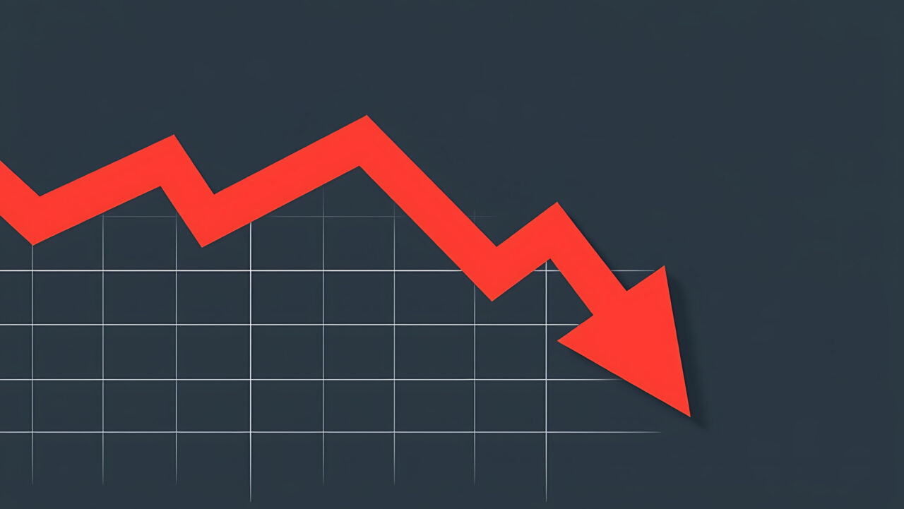 Red arrow going down graph symbolising drop in UK permanent hiring